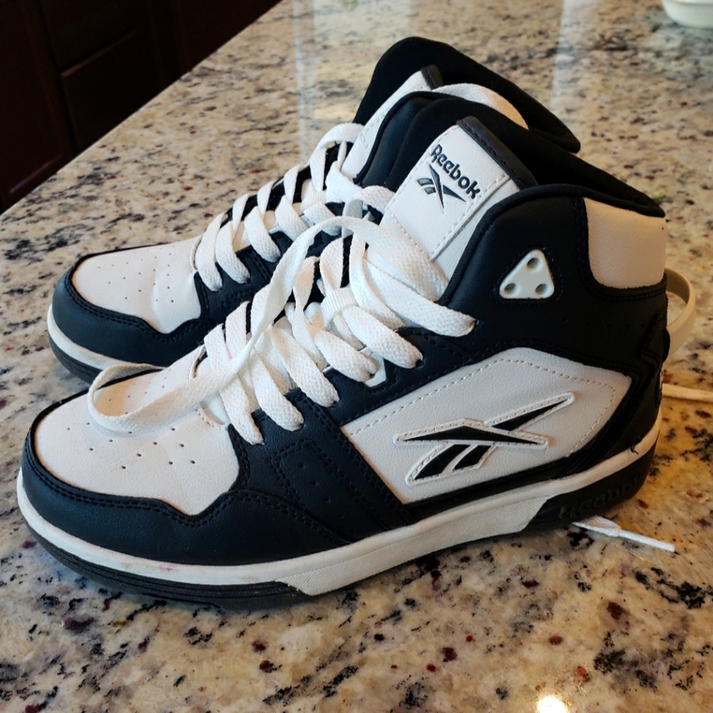 Reebok basketball sz 5 women's